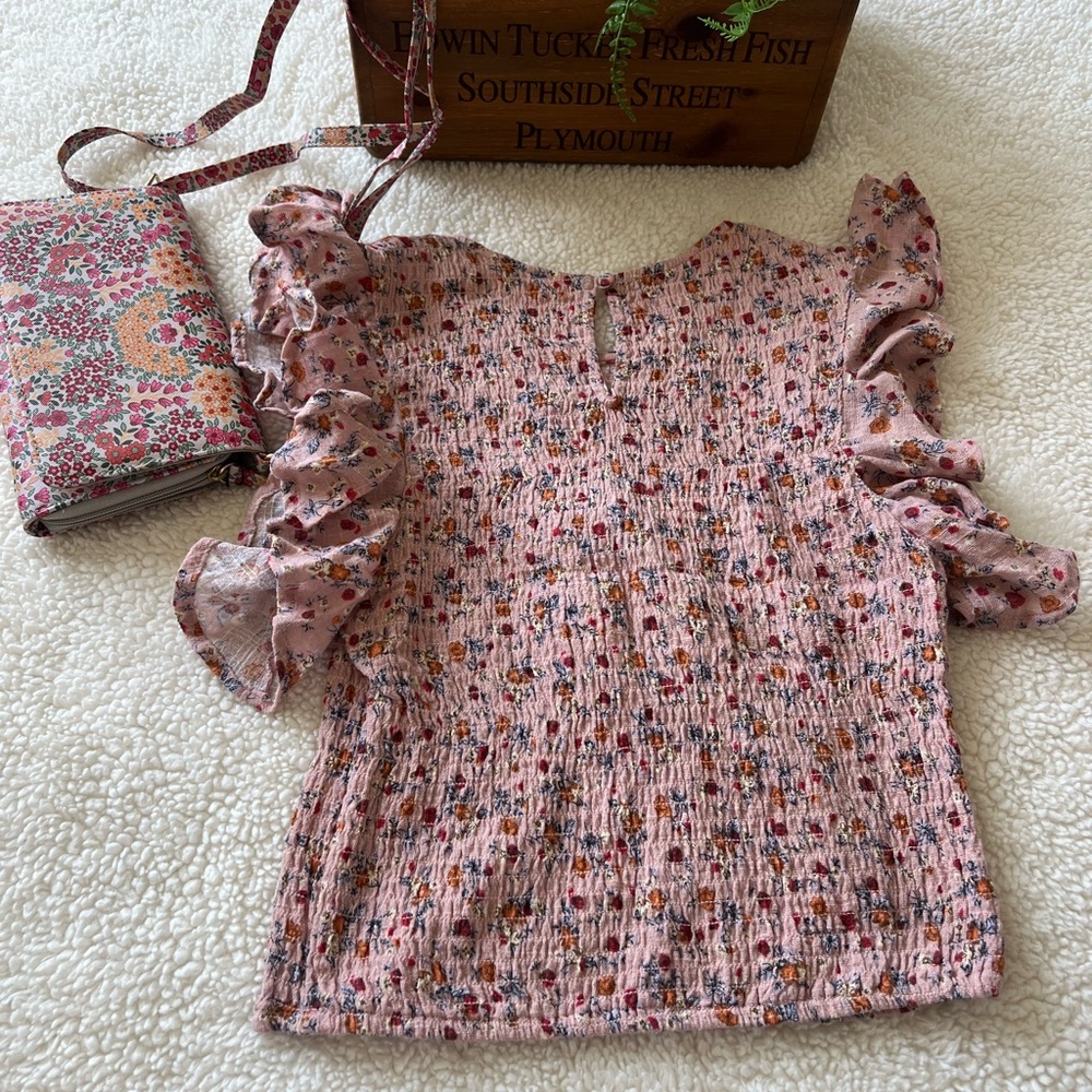 NWT!!!! Rocks & Indigo Smocked Short Sleeve Crop Top SZ S